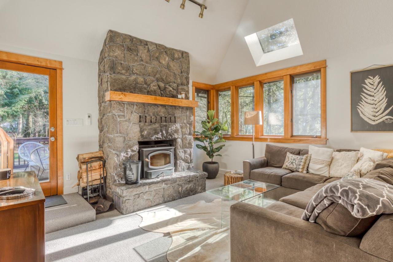 Вилла Hood Hideaway Welches Экстерьер фото
