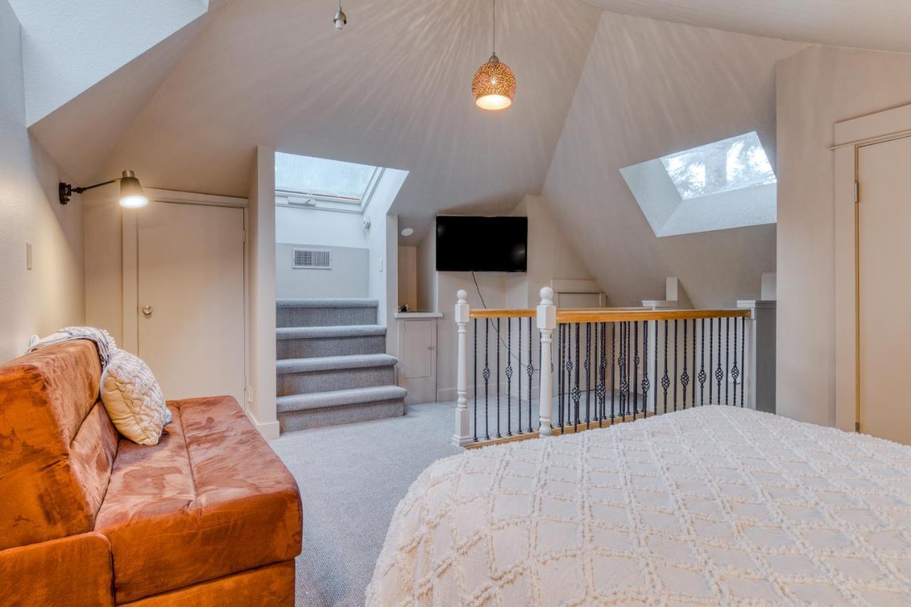 Вилла Hood Hideaway Welches Экстерьер фото